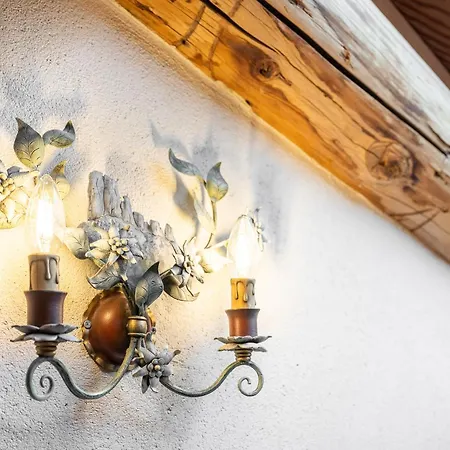 Cortina كورتينا دامبيتزو