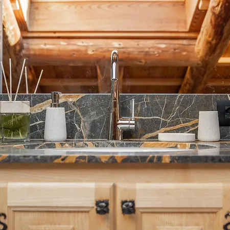 Cortina Apartment *