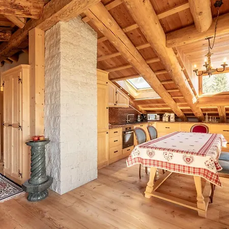 Cortina Apartment *