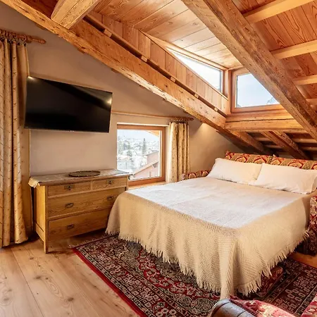 Apartment Cortina *